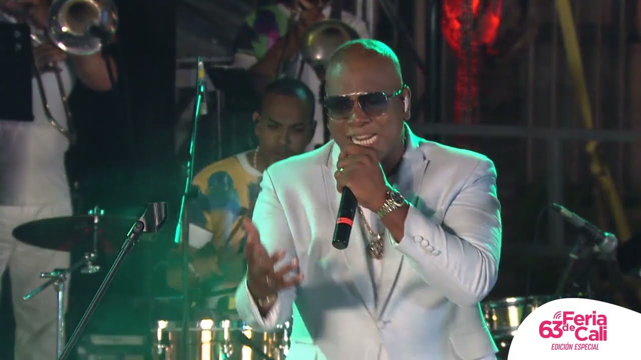Willy Garc&iacute;a - Y Entonces (Cantando en Vivo) | Salsa Rom&aacute;ntica