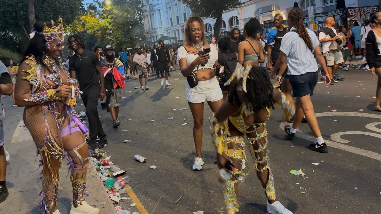 Notting Hill Carnival 🎡 2025 London & Europe biggest carnival 🏴󠁧󠁢󠁥󠁮󠁧󠁿🇬🇧