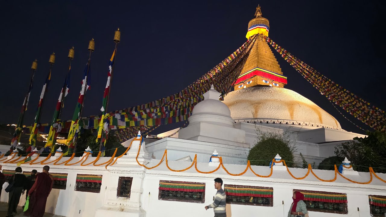 25/2 Tháp Như Ý về đêm