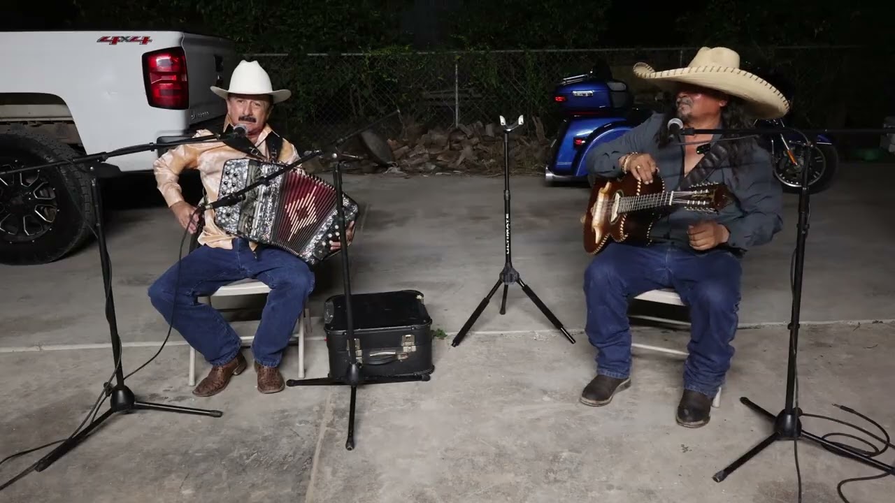 Musicos Del Bajo Barrio - Musica Con Pepe Serna y El Tejas