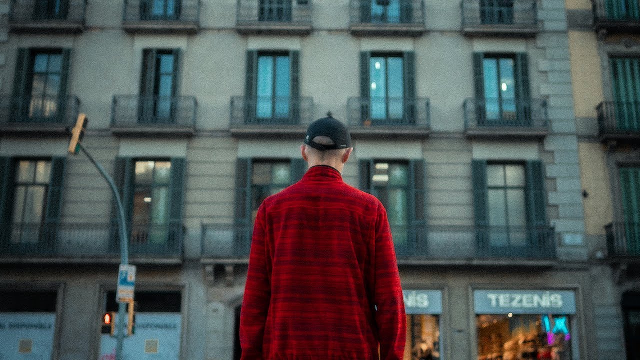 Sony a6400 + Sigma 16mm 1.4 EPIC 9 mins PURE street photography POV Barcelona