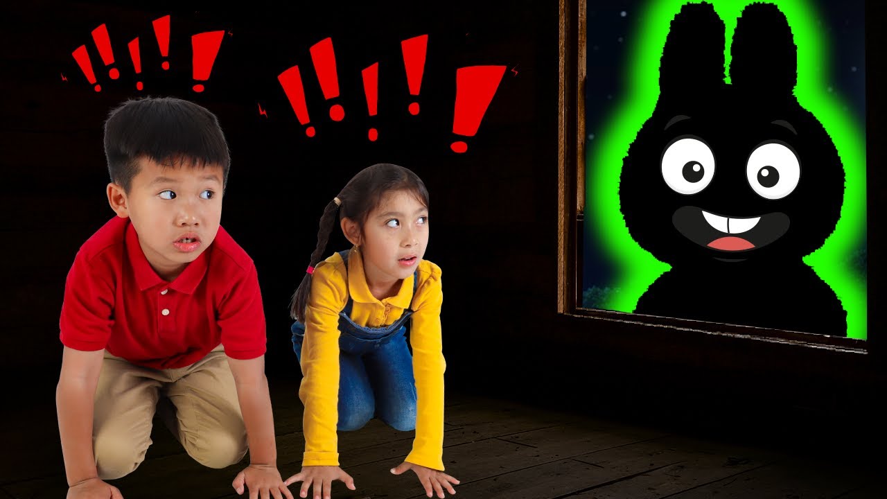 Kaden y Maddie Atrapan al Monstruo Debajo de la Cama 👻