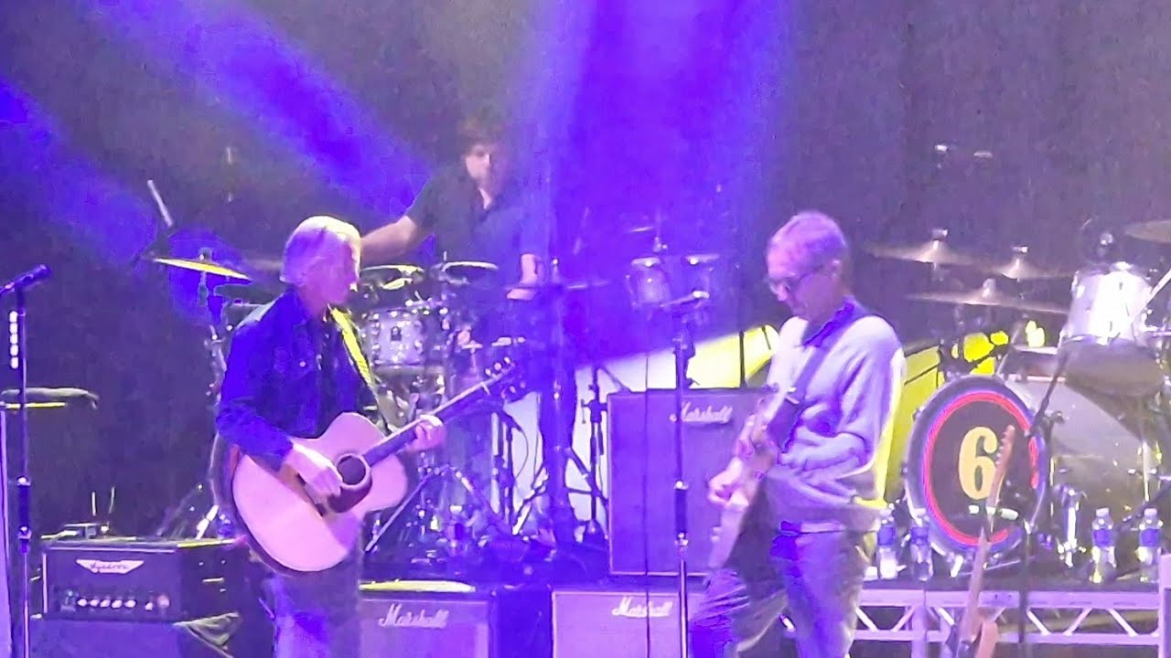 Paul Weller - Town Called Malice - Caird Hall, Dundee. Sunday 27th October 2024.