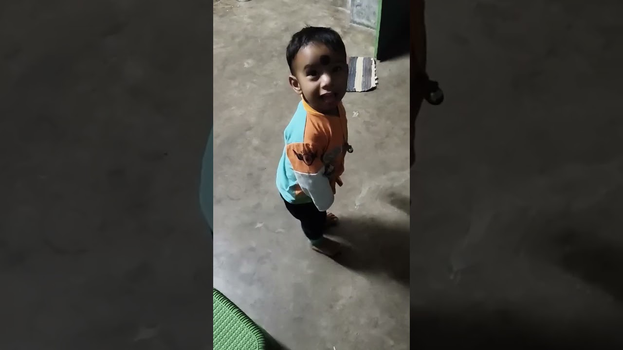 বাচ্চাদের দুষ্টুমি কার না দেখতে ভালো লাগে 🌹❤️