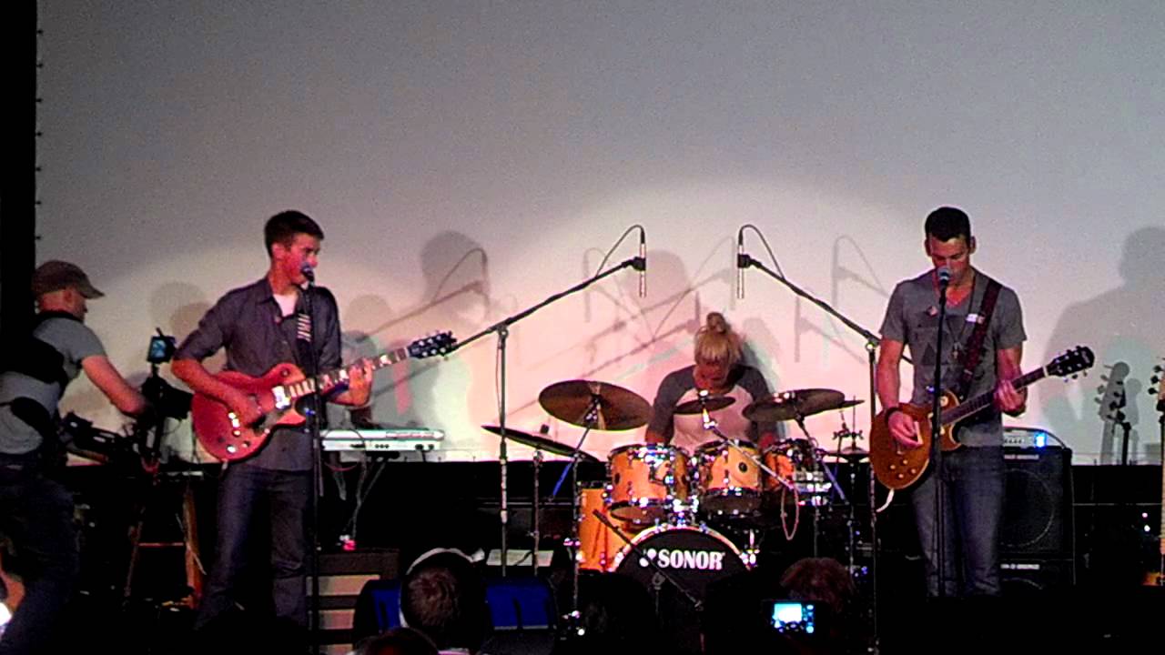 The Ave - Live it Up! - Live Concert at Central Cinema