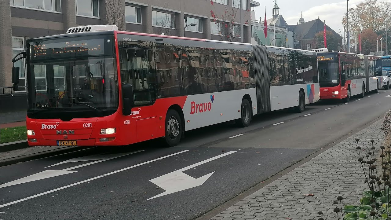 Het bus en Trein vervoer in Breda 03-11-2021