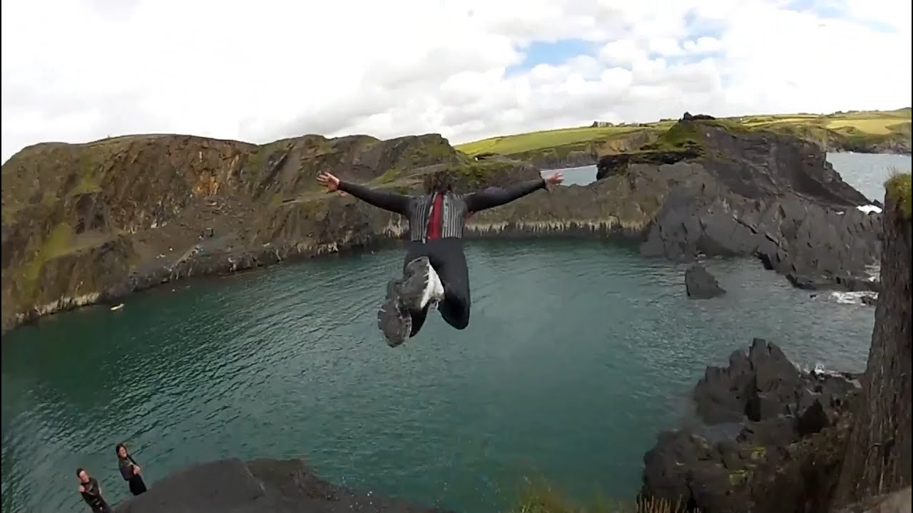 Cliff Jumping at Blue Lagoon - GoPro Hero 2