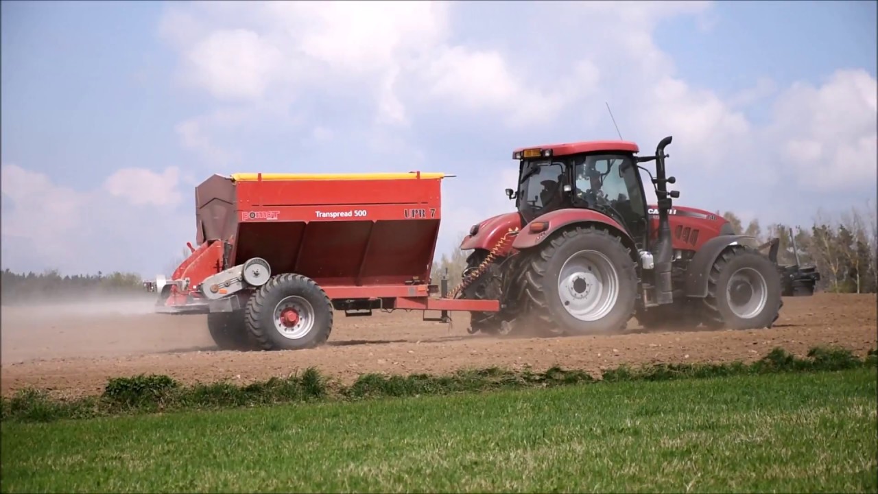 Nové rozmetadlo POMOT UPR 7  plus Case 140 MAXXUM