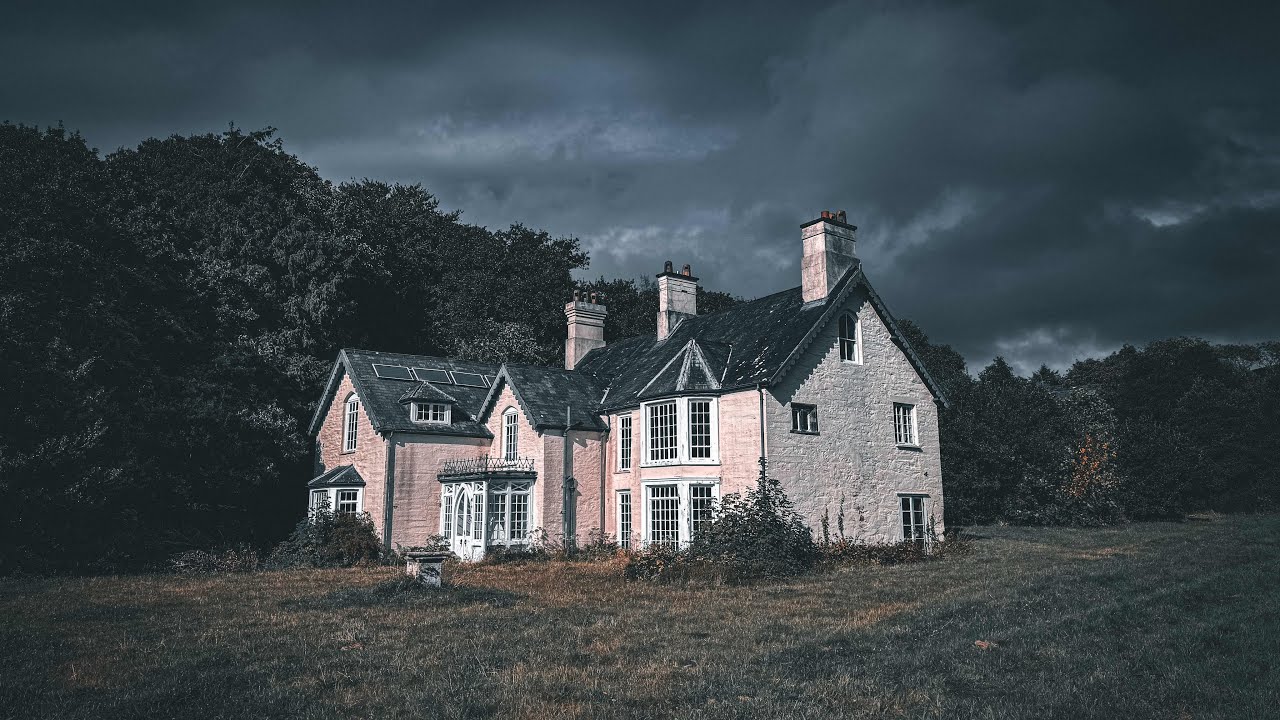 ABANDONED HOUSE SO HAUNTED WE RETURNED w/ ADAM MARK EXPLORES