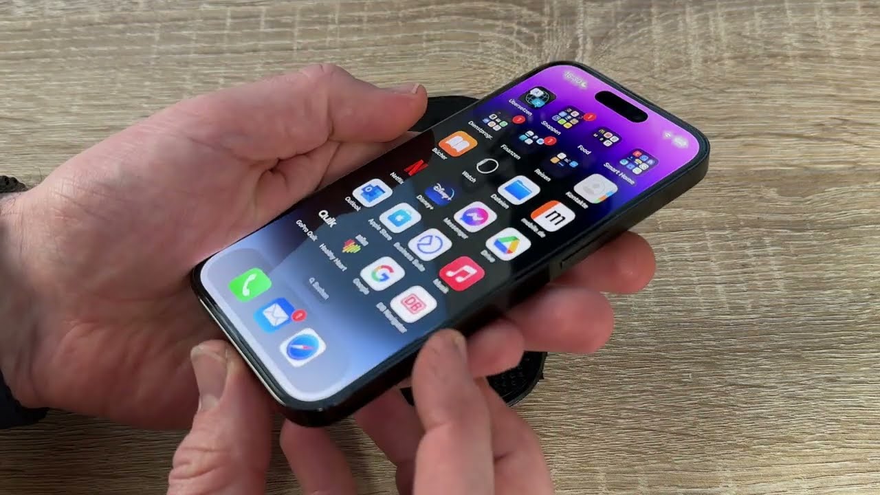 Panzerglas korrekt + blasenfrei anbringen an einem Smartphone - Apple iPhone 14 Pro screen protector