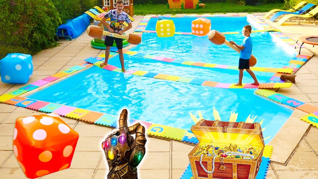 NE JAMAIS SAUTER SUR LA MAUVAISE CASE !!! PISCINE ÉDITION - Giant Board Game Challenge