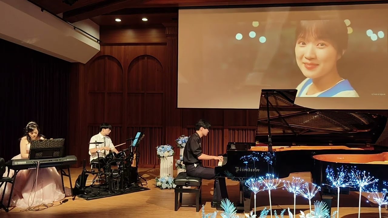 2025《音為夢想》🎹合奏篇：2                        演奏者 :   蔡侃熹（Piano)/陳酩翔（Drum)/李琍玲老師（Keyboard) ～ Sudden Shower