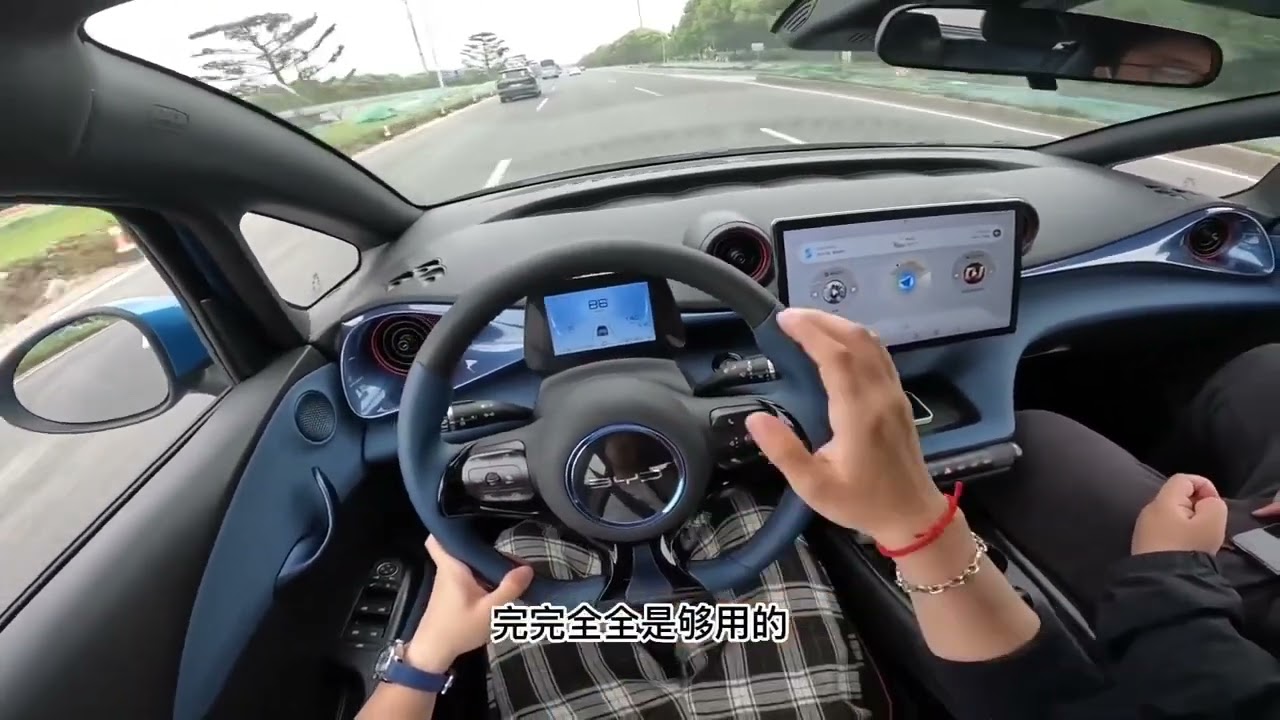 比亚迪海豚怎么样？11万的价位值不值得买？海洋网第一台纯电3.0平台出品