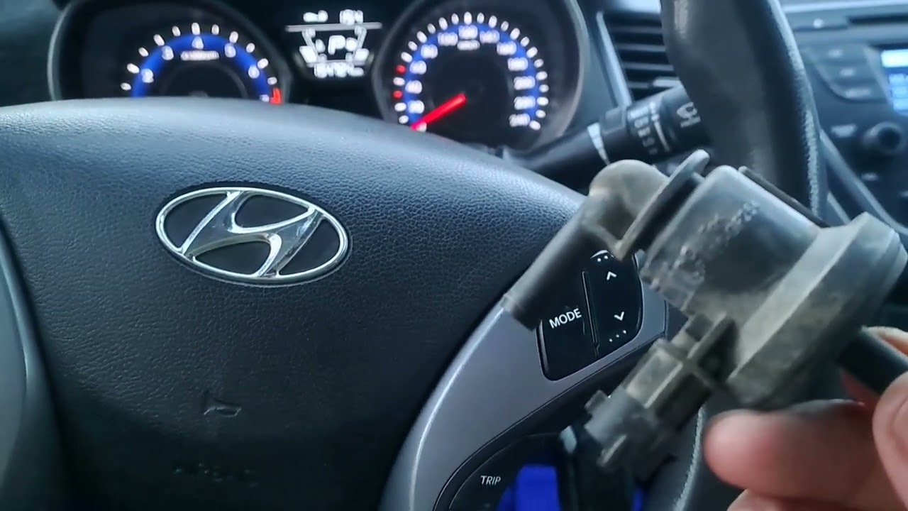 hyundai elantra клапан адсорбера при открываний идёт пшик воздух из бензобака Елантра 2014