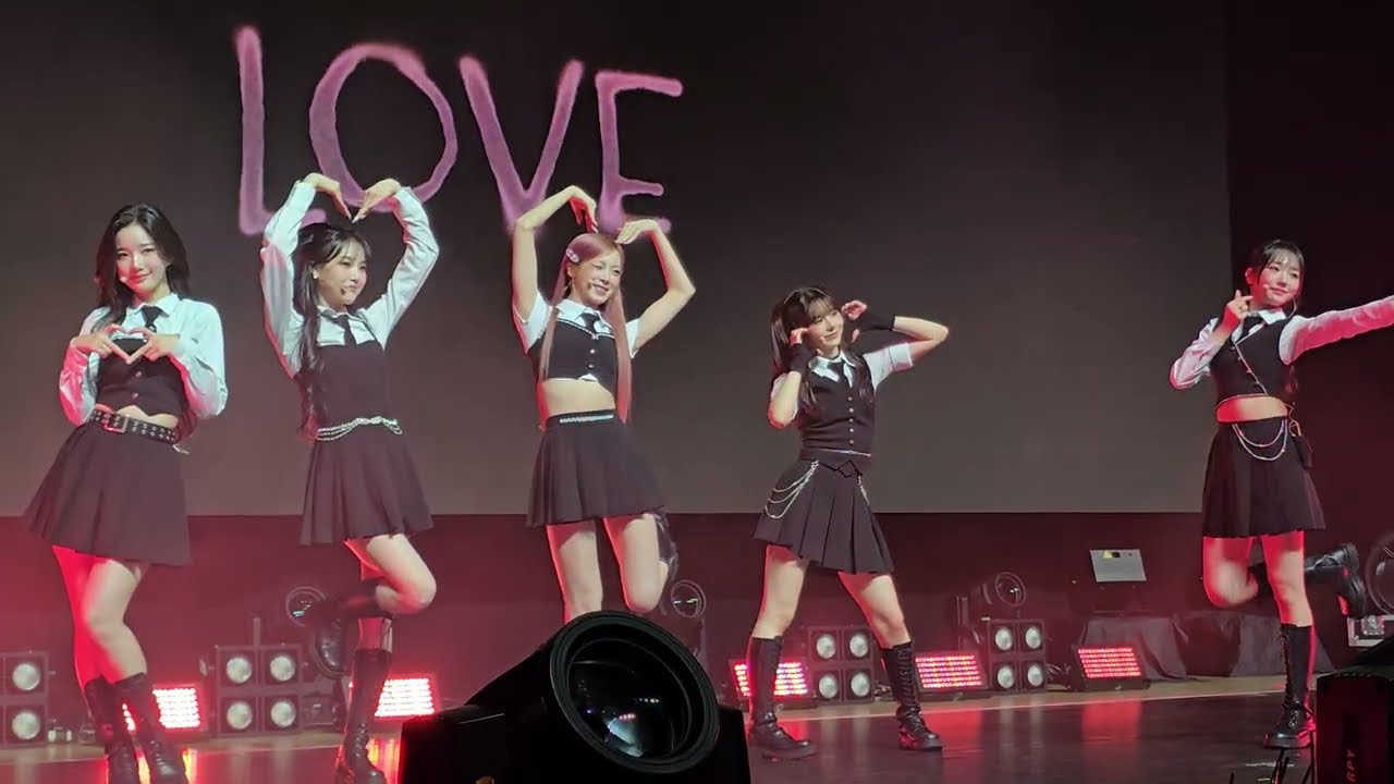 250919 tripleS - Love Child - tripleS Alphie World Tour Alpha Percent in Los Angeles