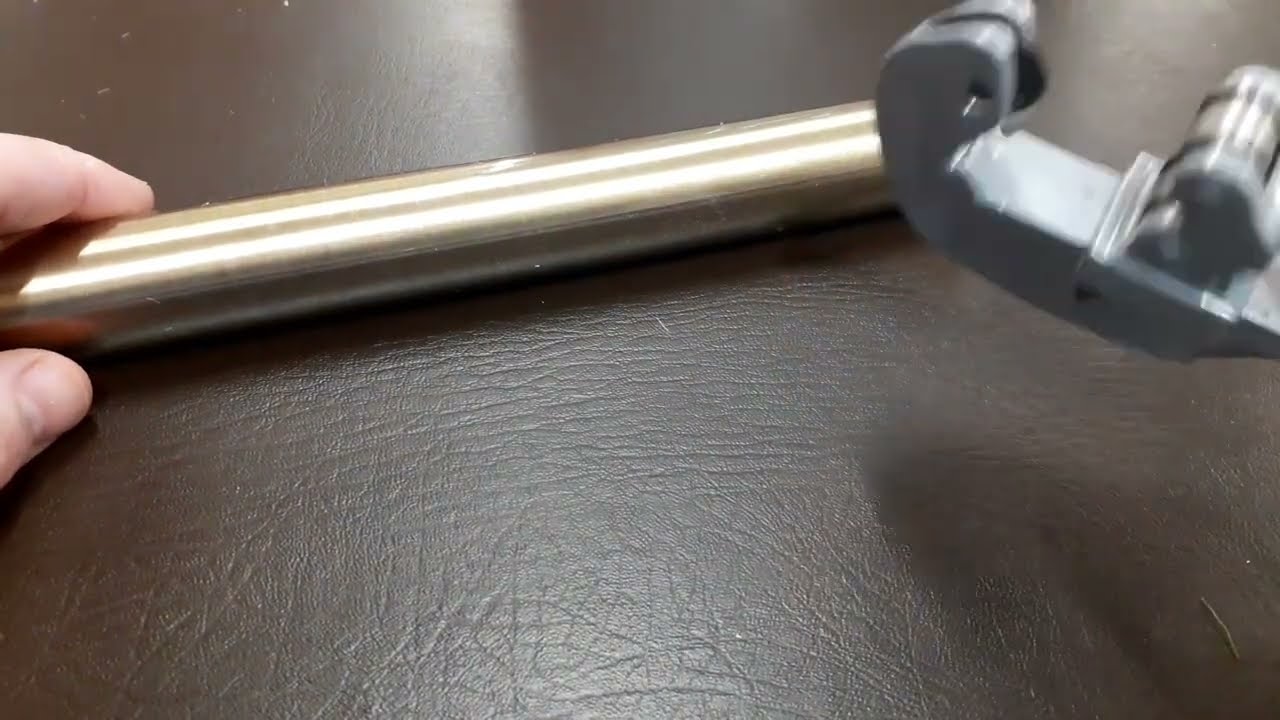 Cutting Metal Curtain Poles the Easy way.