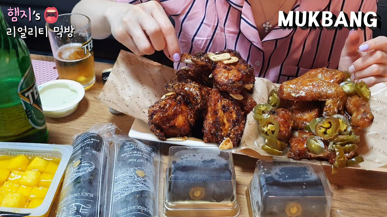 리얼먹방:) 푸라닭 블랙마요,블랙치즈케이크.블랙크로칸슈 (ft. 맥주)ㅣFried Chicken, Cheese Cake (ft.beer)ㅣREAL SOUNDㅣASMR MUKBANG