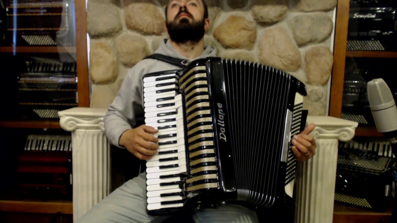 3788 - Black Dallape Maestro Piano Accordion LMMH 41 120 $3999