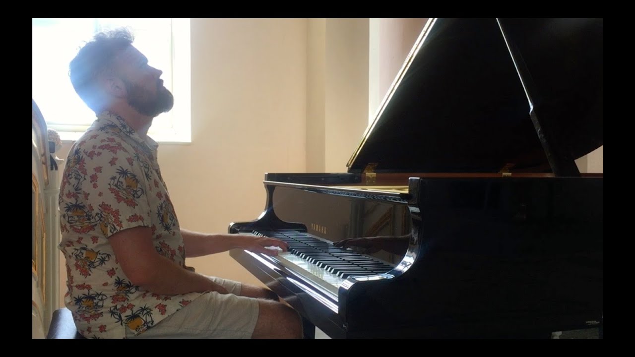 C. Debussy: Rêverie, L 68. Henrik Berg, piano.