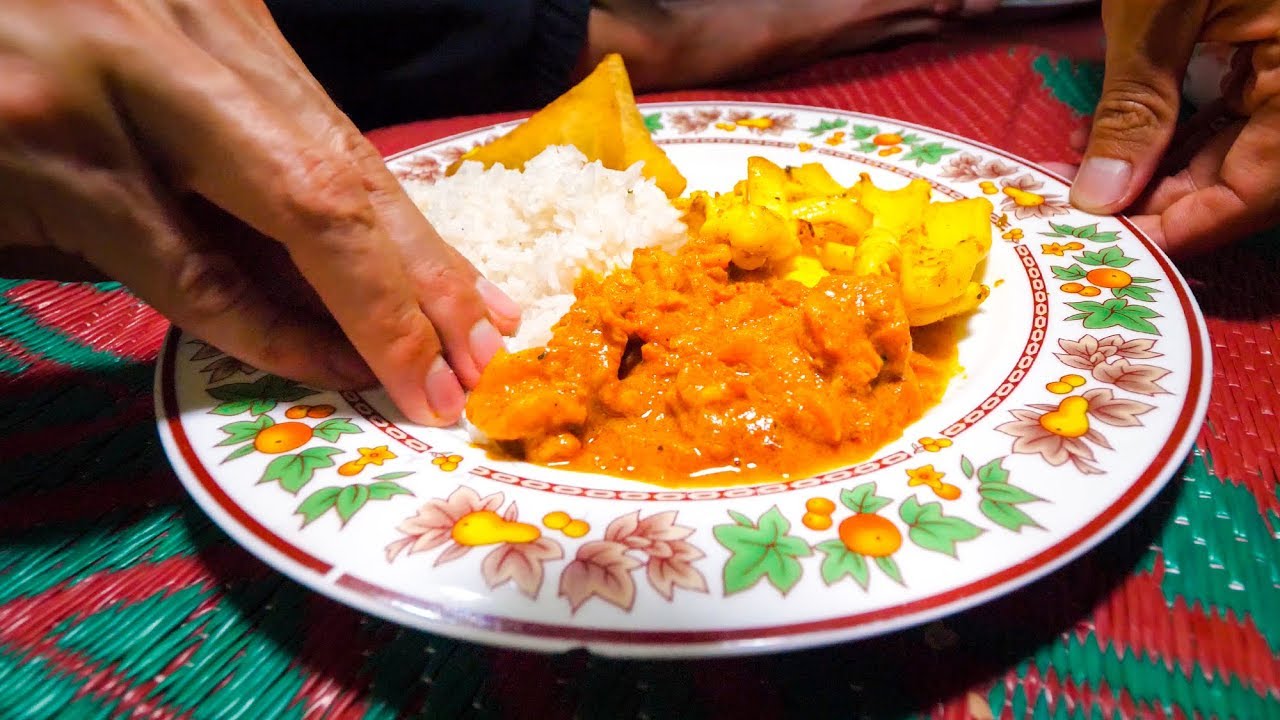 Authentic Swahili Food - UNBELIEVABLE CURRY MEAL in Lamu Island, Kenya!