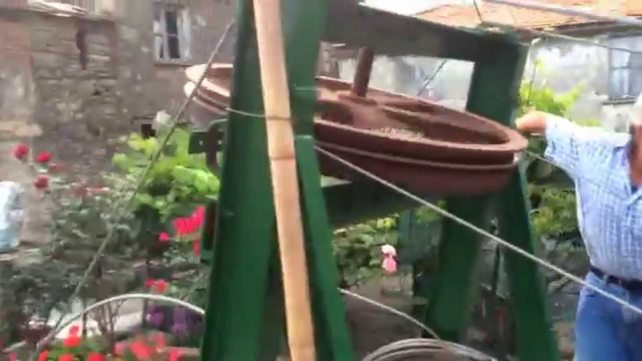 Teleferica rara in funzione a Romaggi Genova