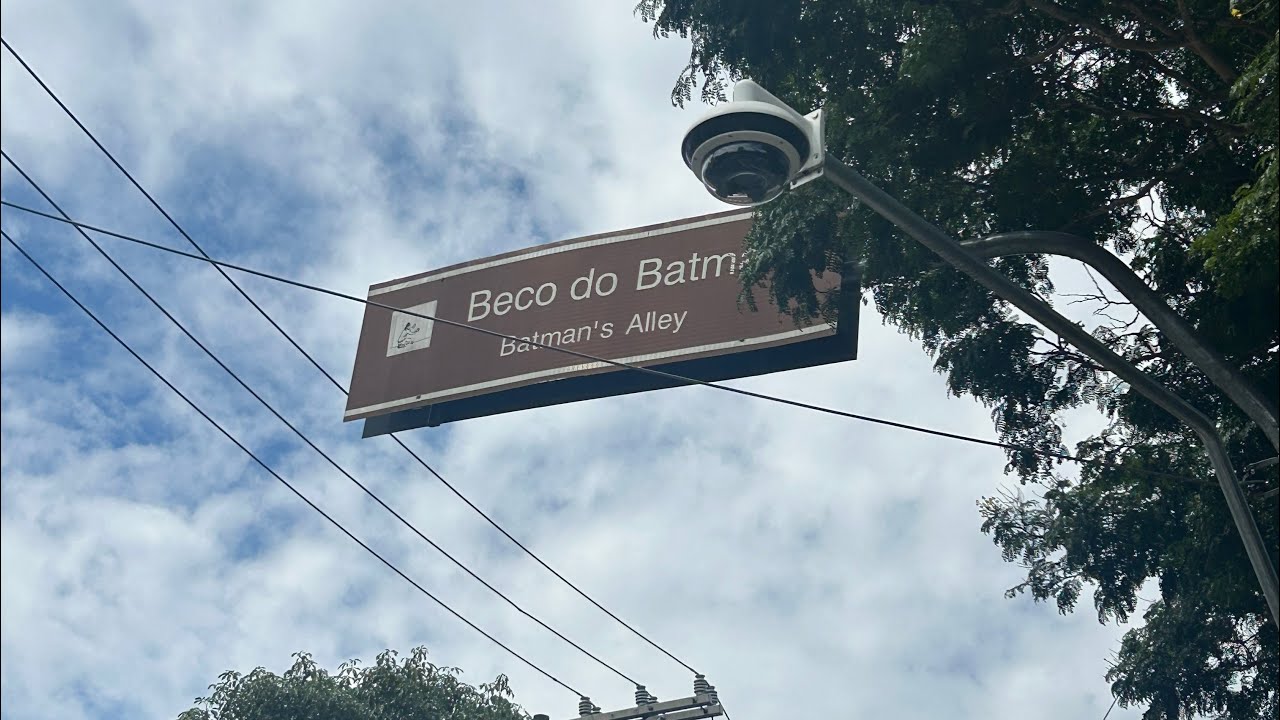 Segundo dia da viagem - beco do batman, igreja, museu do futebol