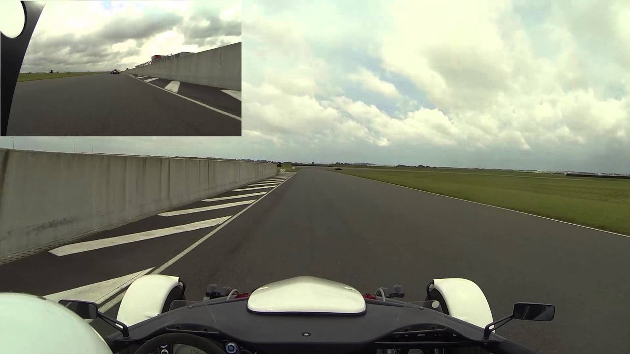 Ariel Atom 3.5R vs Atom V8 vs Atom 2 Fontenay le comte 14.05.2015