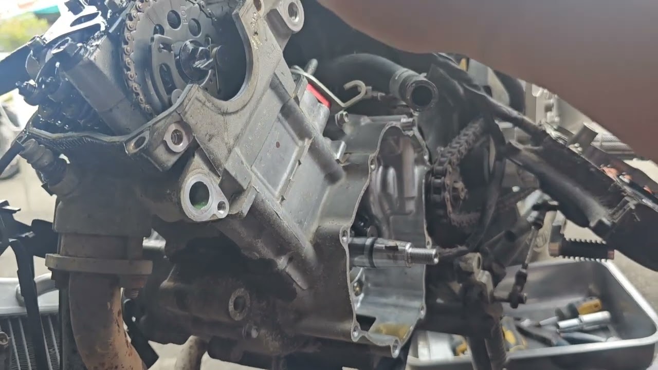 Yamaha Sniper 155 napa sobra adjustment ng manual tensioner kayud ang timing chain guide.