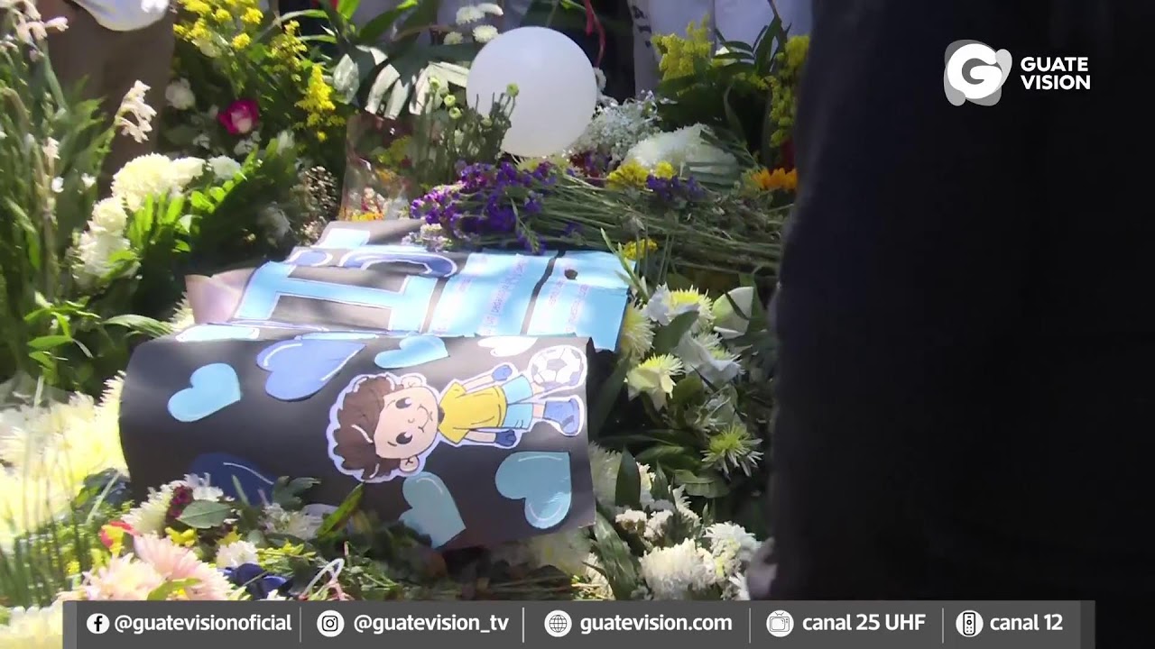 Dan último adiós a maestra y a sus tres hijos víctimas de busazo bajo el puente Belice