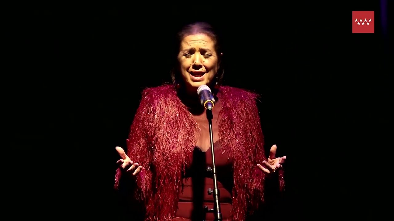 Miradas FlamenKas Lole Montoya 