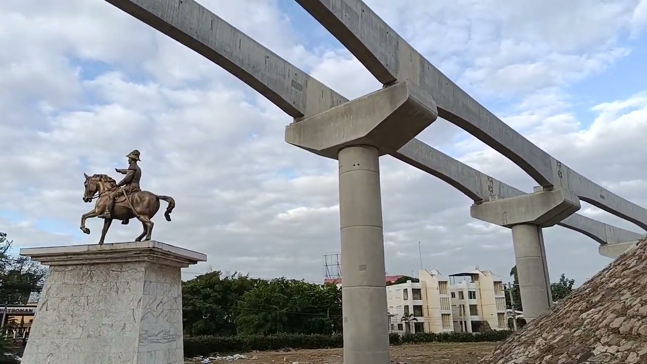 LA ESTACIÓN #9 LA MAS CÉNTRICA DE SANTIAGO RD MUCHAS COSAS NUEVAS 