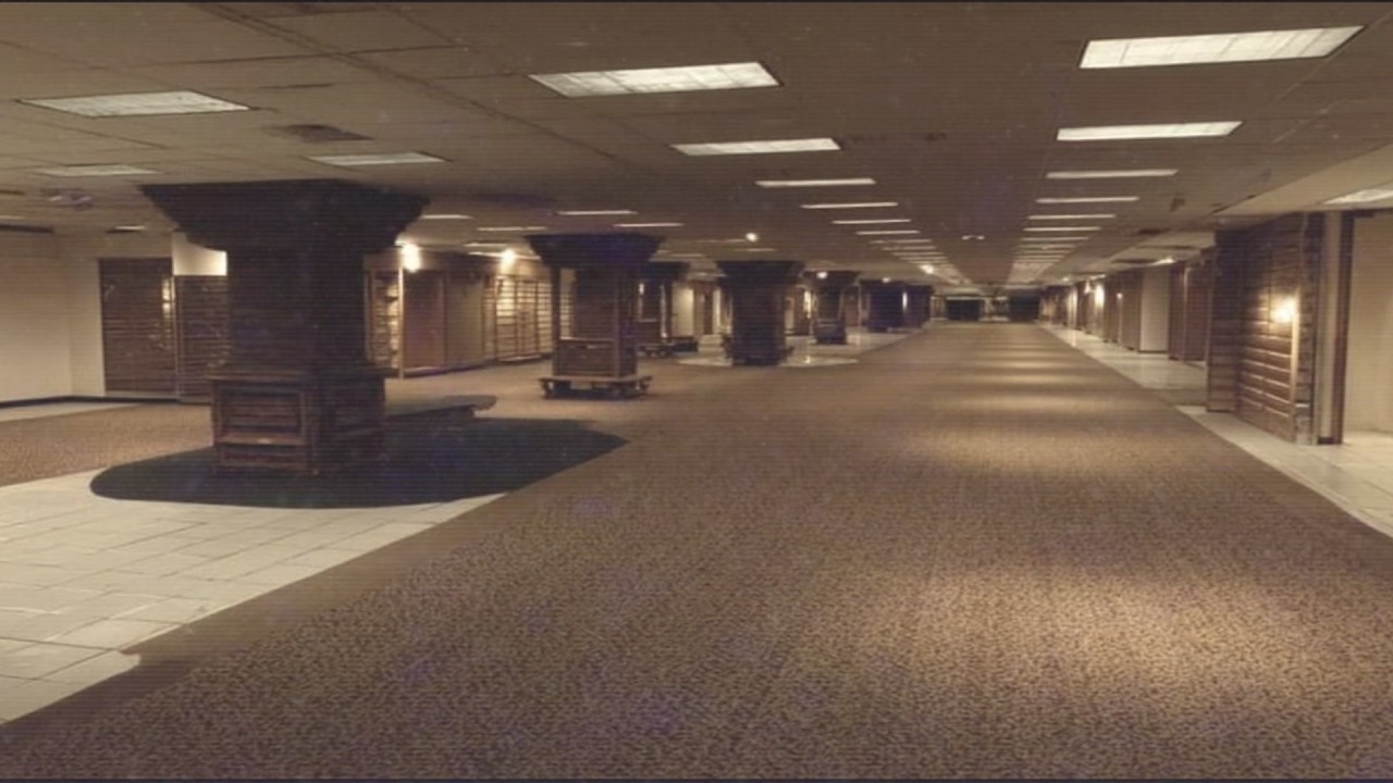 The Mall Closed Hours Ago
