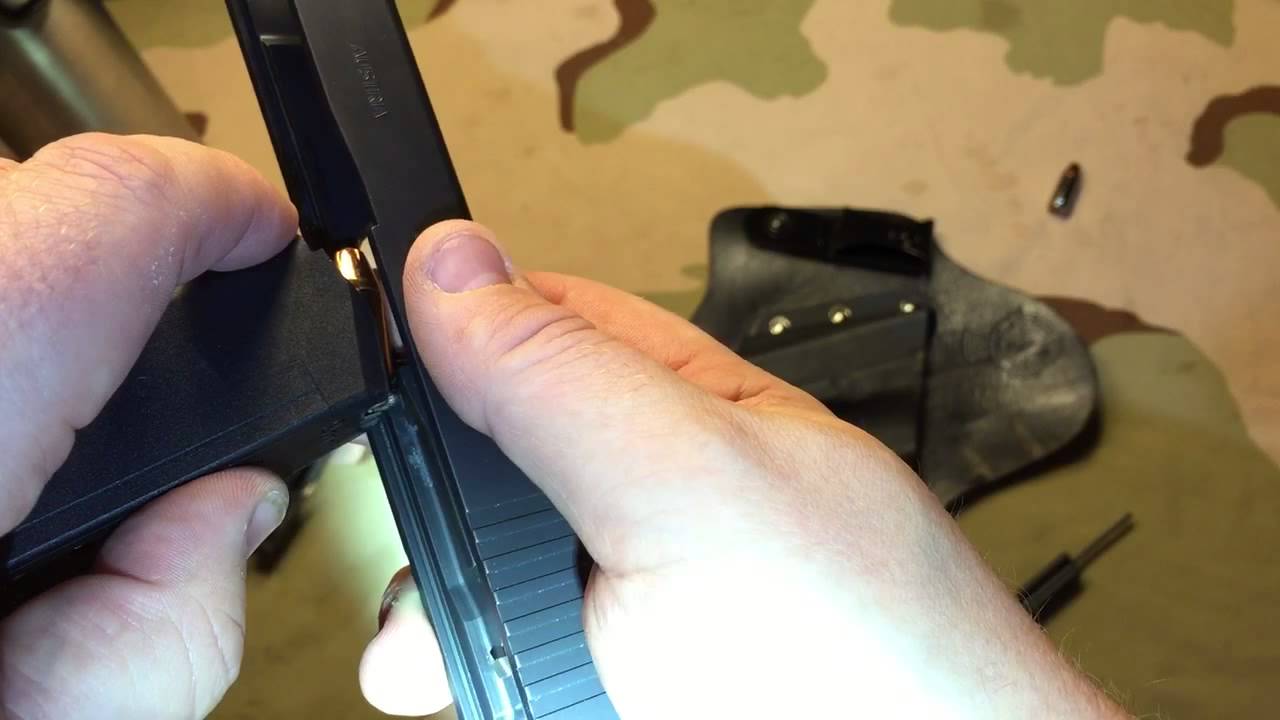 (Вопрос зрителя) Почему мой Glock 19 трудно перезаряжать, когда я вставляю в него полностью заряж...