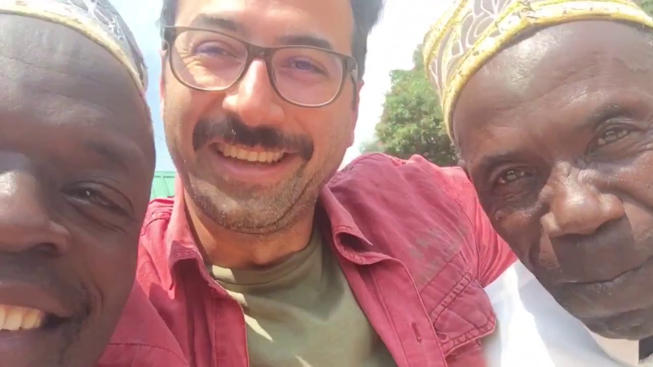 Hayatımdaki en mutlu anlardan biri! Afrika’da bir cuma vakti...
