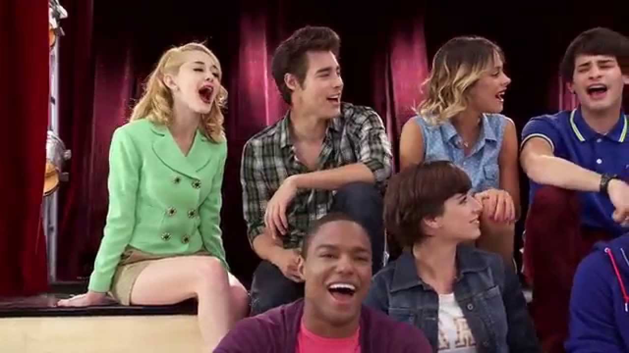 Violetta 3 - Todos ensayan 