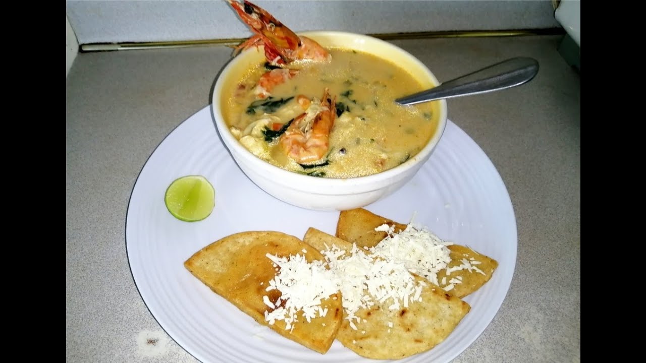 SOPA DE CAMARONES SALVADOREÑA