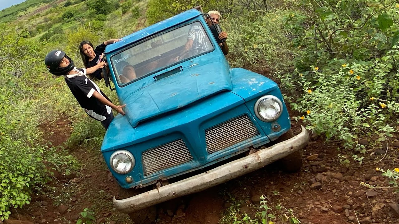 LEVEI A CARIOCA PARA FAZER TRILHA NO CARRO ANTIGO - Ficou apavorada 😱