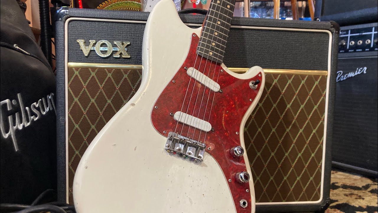 1963 Fender Duo Sonic through 90s Korg era Vox AC-15 