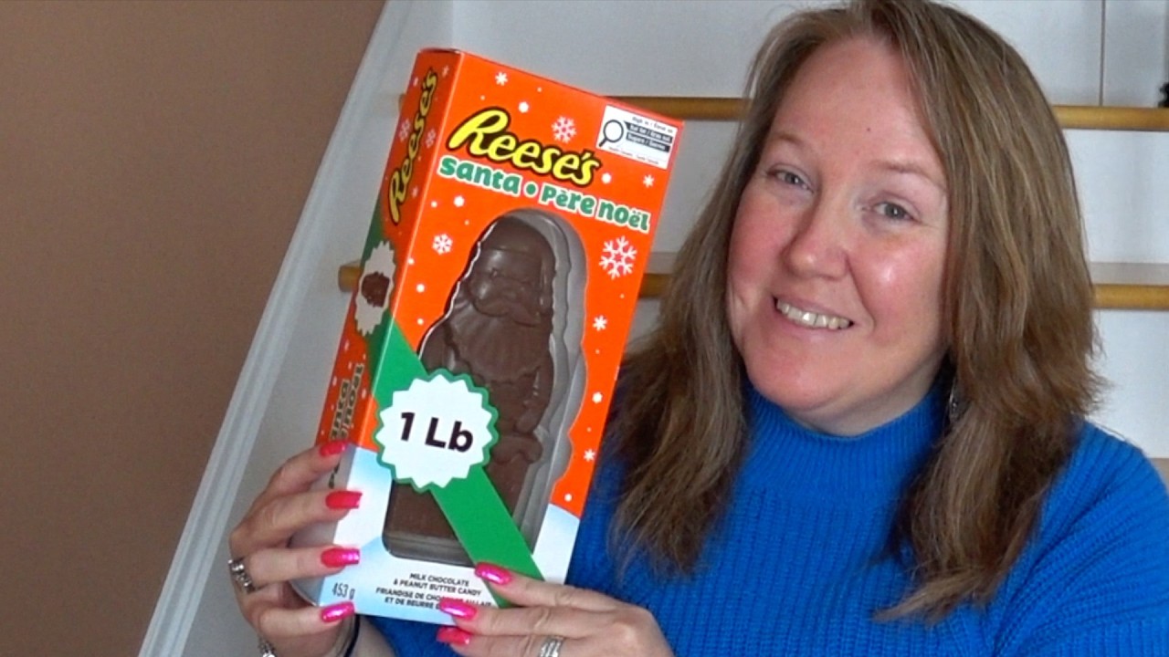 ASMR *CHOCOLATE PEANUT BUTTER* REESE SANTA 1 LB MUKBANG