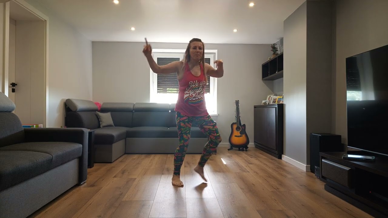 Metela Sacala - El Chevo / Zumba Dance Choreo Fitness
