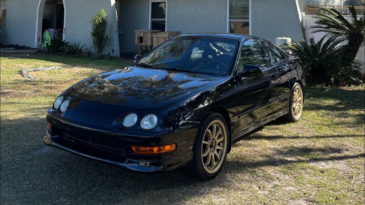 Taking delivery of my uncle’s 2001 gsr Acura integra (K-swap ready)