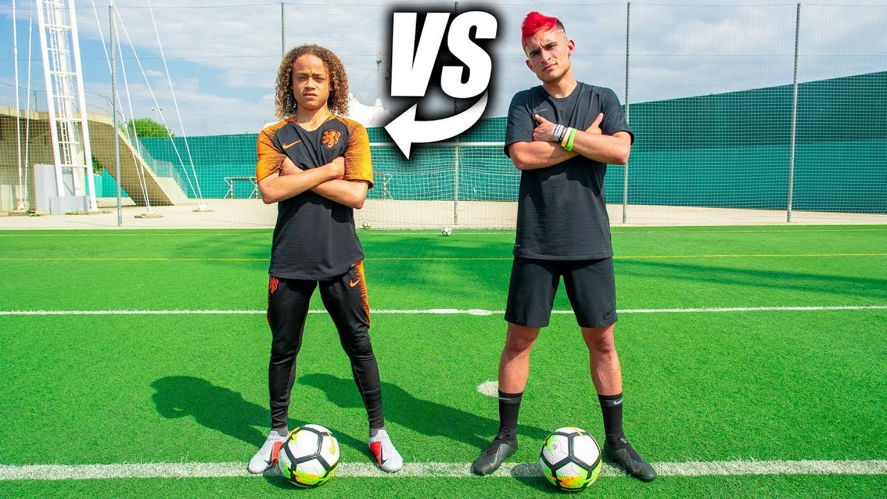 XAVI SIMONS VS DELANTERO09 - Retos de Fútbol