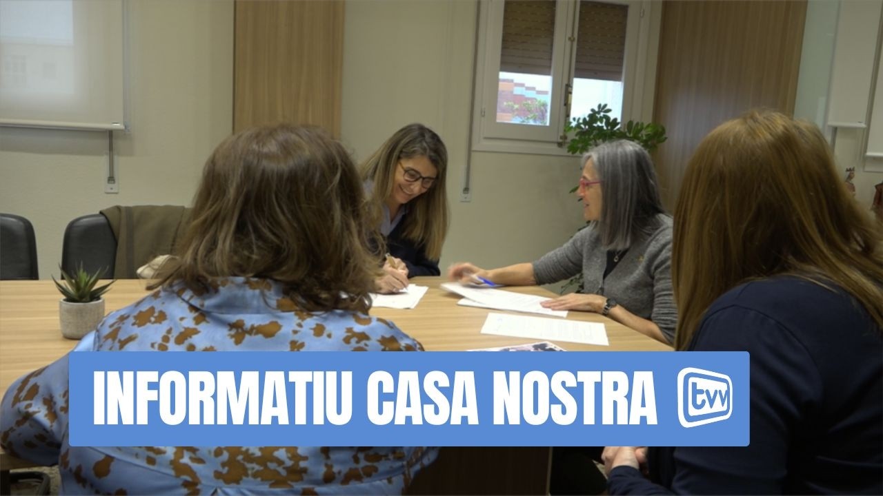 Signatura del conveni per acompanyar a la gent gran