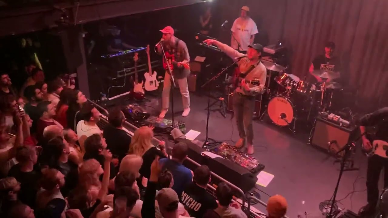Old Style Raiders (live for the first time) - Jamie T @ Subterania 11/05/22