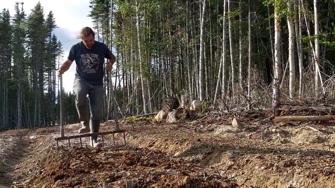 How to use a Broadfork |  Permaculture Farming