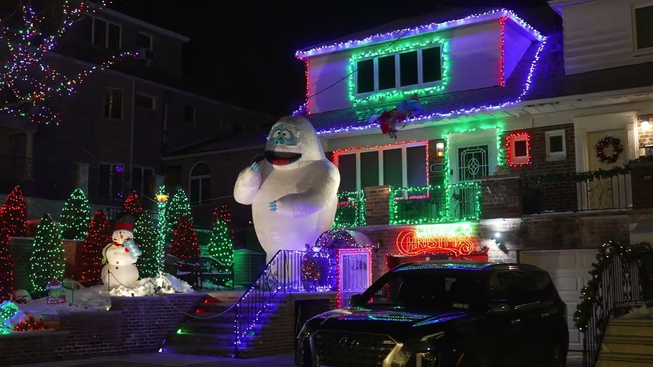 Dyker Heights Christmas Lights 2025