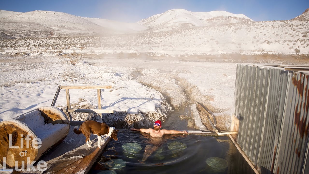 Solitude & hot springs in the frozen Oregon desert - Alvord Hot Springs