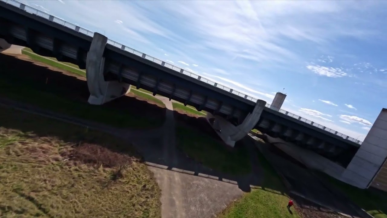 Magdeburg – Trogbrücke ohne Wasser (2025) | FPV