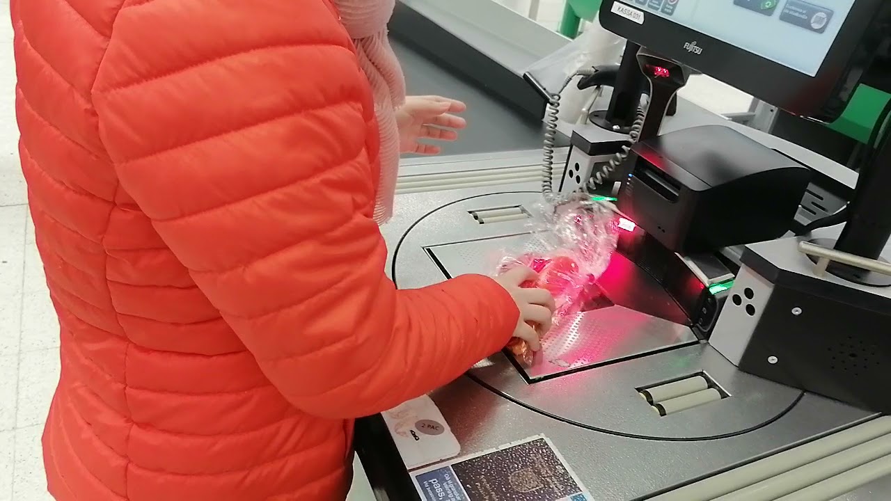 Self checkout counter |