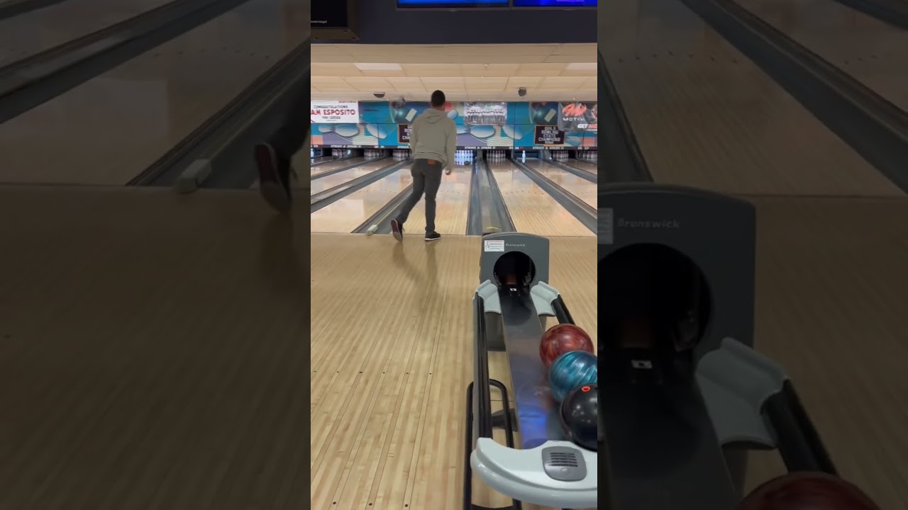 Beginner bowler, let me know your thoughts and tips ! #bowling #bowlingaddicts